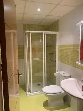 Cuarto de baño de la habitación